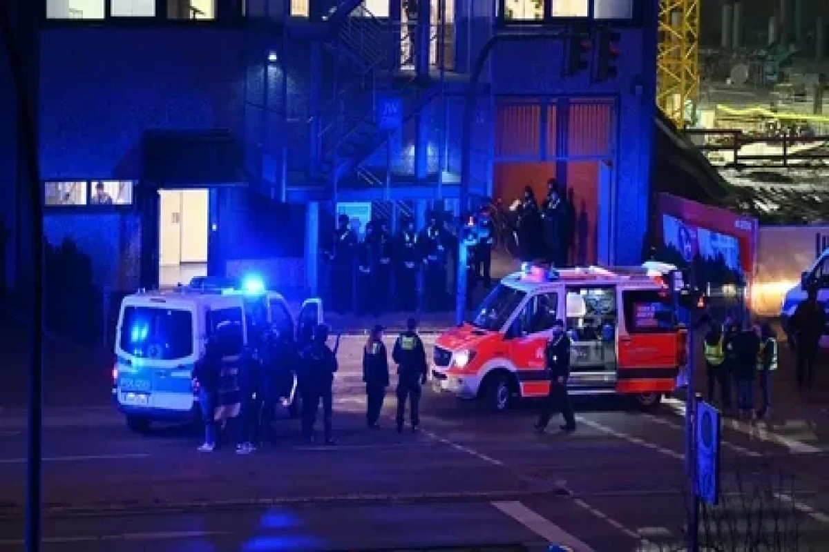 В результате нападения с ножом в Германии пострадали восемь человек