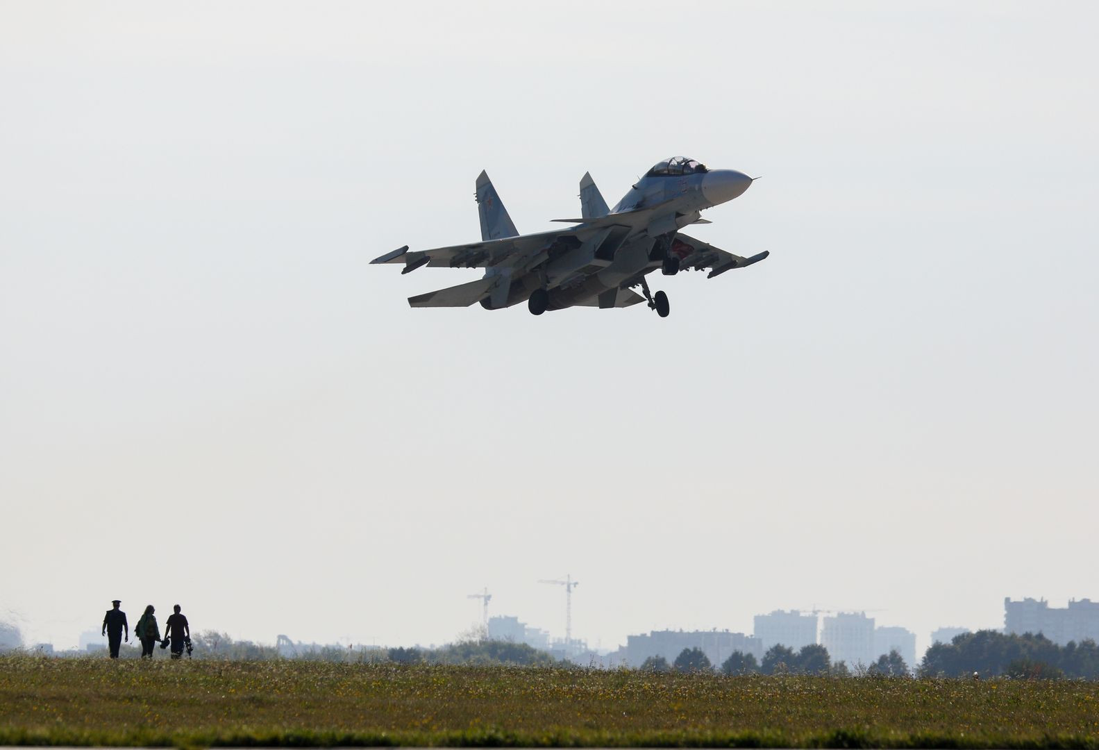 В России потерпел крушение Су-30, экипаж погиб