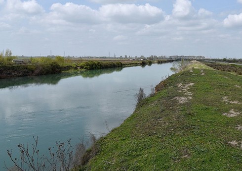 В Сабирабаде мужчина утонул в водоканале