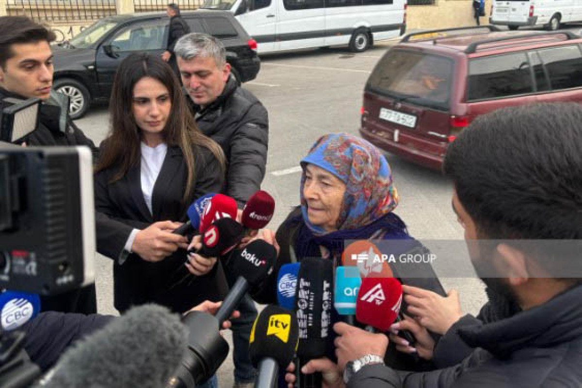 В село Сарыджалы Агдамского района отправилась очередная колонна переселенцев-ФОТО-ОБНОВЛЕНО