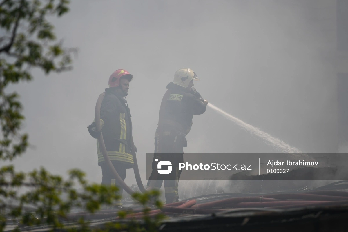 В связи с пожаром в бакинской многоэтажке возбуждено уголовное дело
