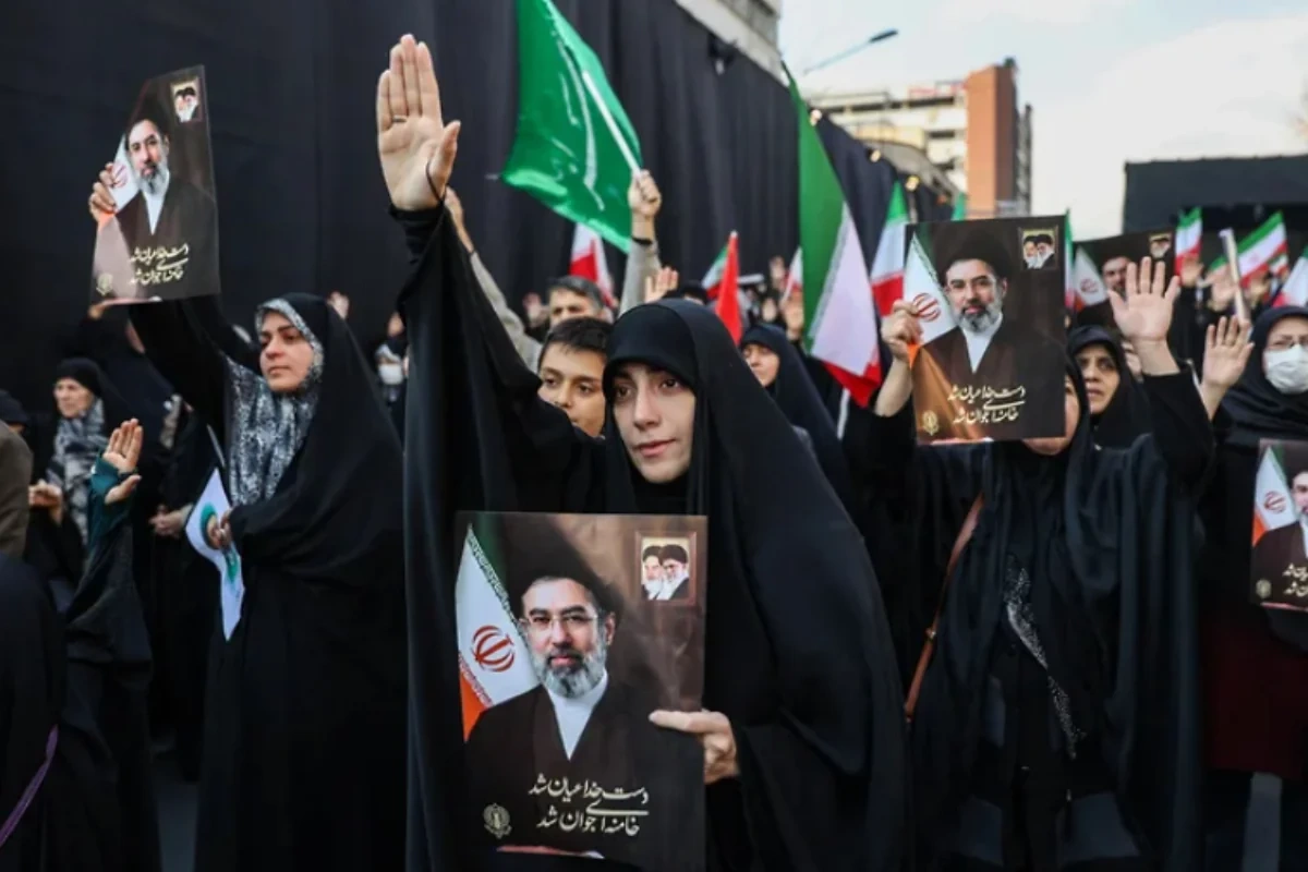 В Тегеране прошла церемония присяги новому верховному лидеру Ирана