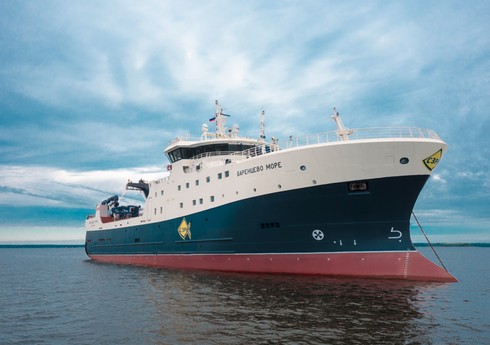 В Териберке ввели запрет на выход судов в Баренцево море из-за непогоды