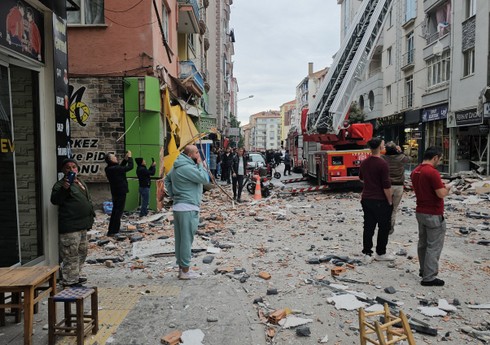В турецком Чоруме при взрыве в жилом доме один человек погиб, 16 пострадали