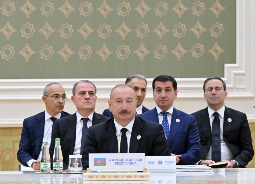 В Туркменбаши проходит 8-я Консультативная встреча глав государств Азербайджана и Центральной Азии-ОБНОВЛЕНО