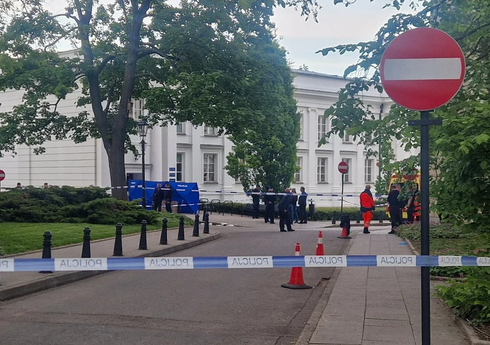 В Варшавском университете при нападении мужчины с топором погибла женщина