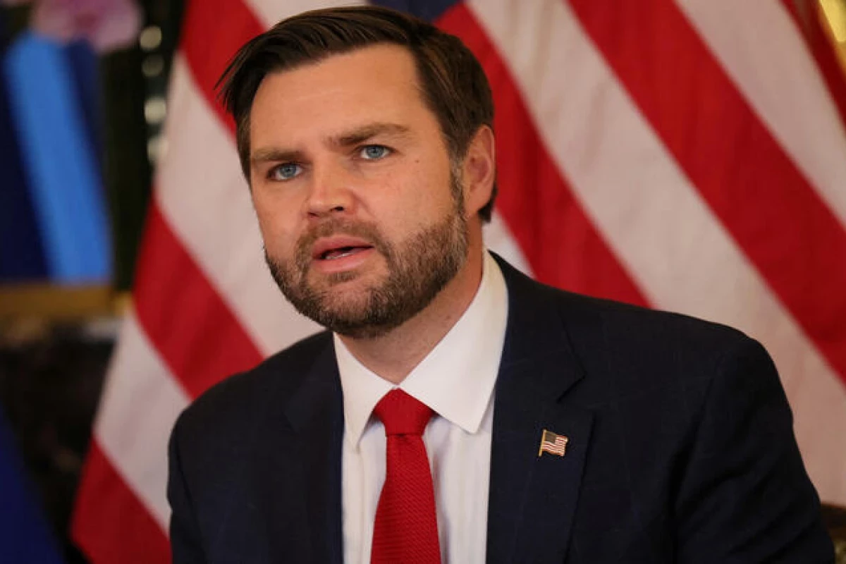 Вэнс заявил, что США ведут прямые переговоры с хуситами