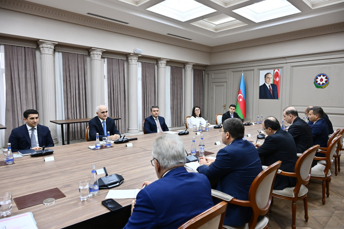 Вице-премьер Азербайджана встретился с министром юстиции Турции