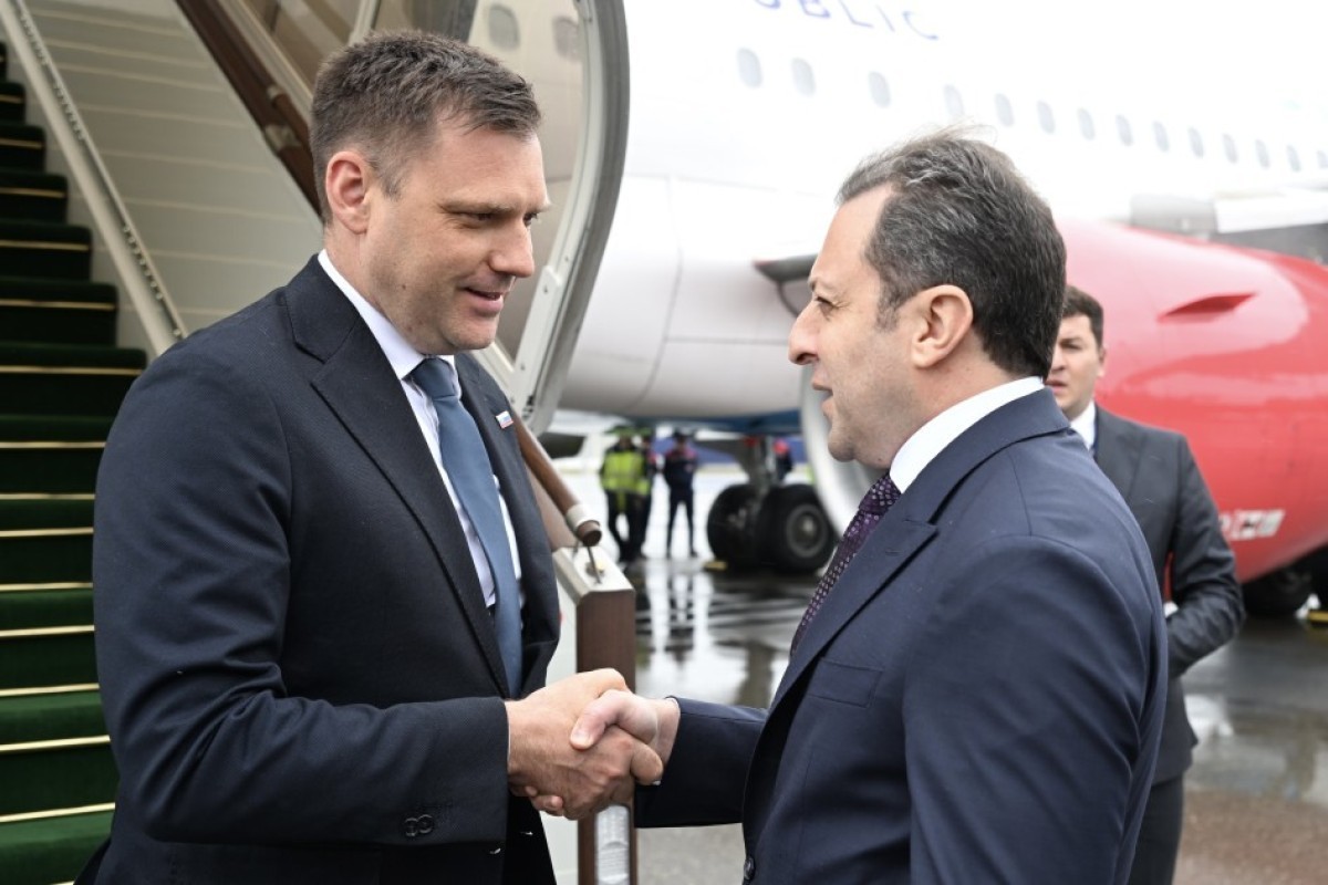 Вице-премьер Словакии прибыл с визитом в Азербайджан