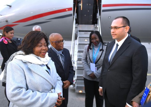 Вице-президент Анголы прибыла в Азербайджан для участия в COP29