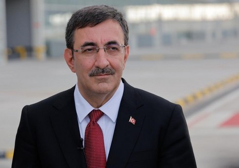 Вице-президент Турции Джевдет Йылмаз поздравил президента Ильхама Алиева с победой ПЕА на выборах в Милли Меджлис