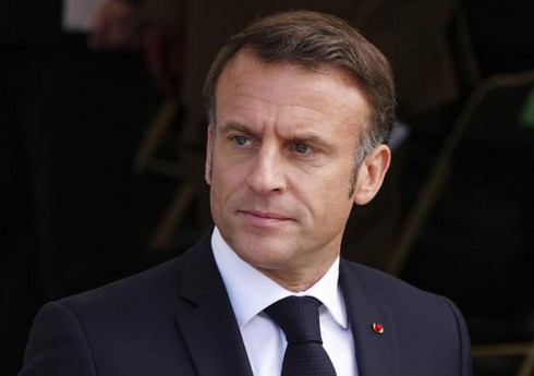 Во Франции левые вновь запустили процедуру отрешения Макрона от власти