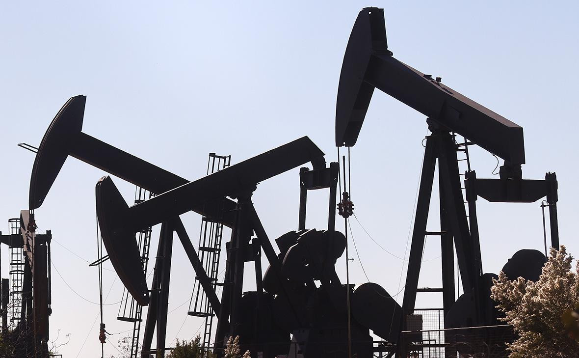 Восемь стран ОПЕК+ сегодня определят план по добыче нефти на октябрь