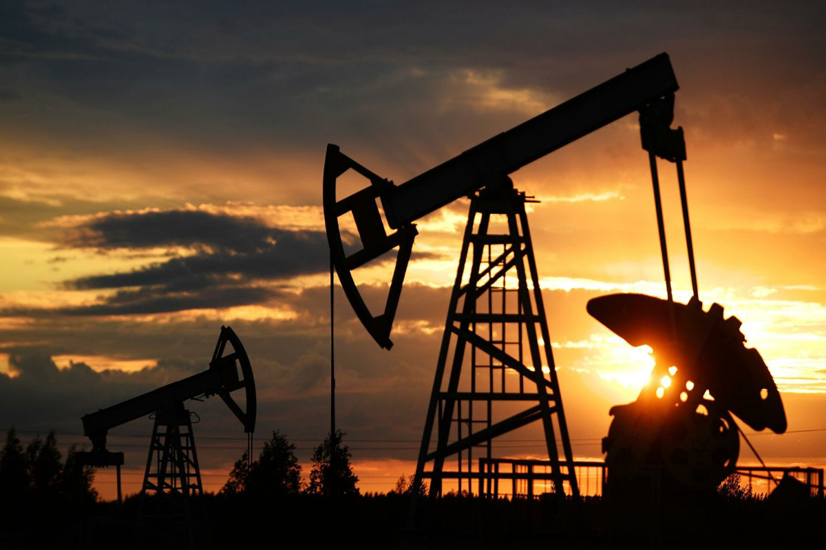 Восемь стран-участниц ОПЕК+  ускорят добычу нефти