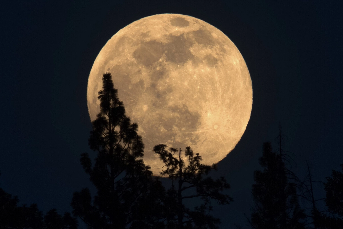Впервые разгадана тайна магнитного поля на Луне