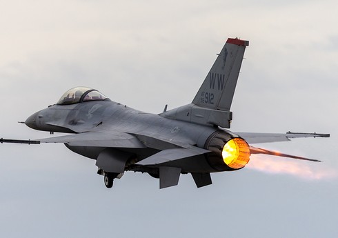 ВС ВСУ Украины: Потеряна связь с украинским истребителем F-16