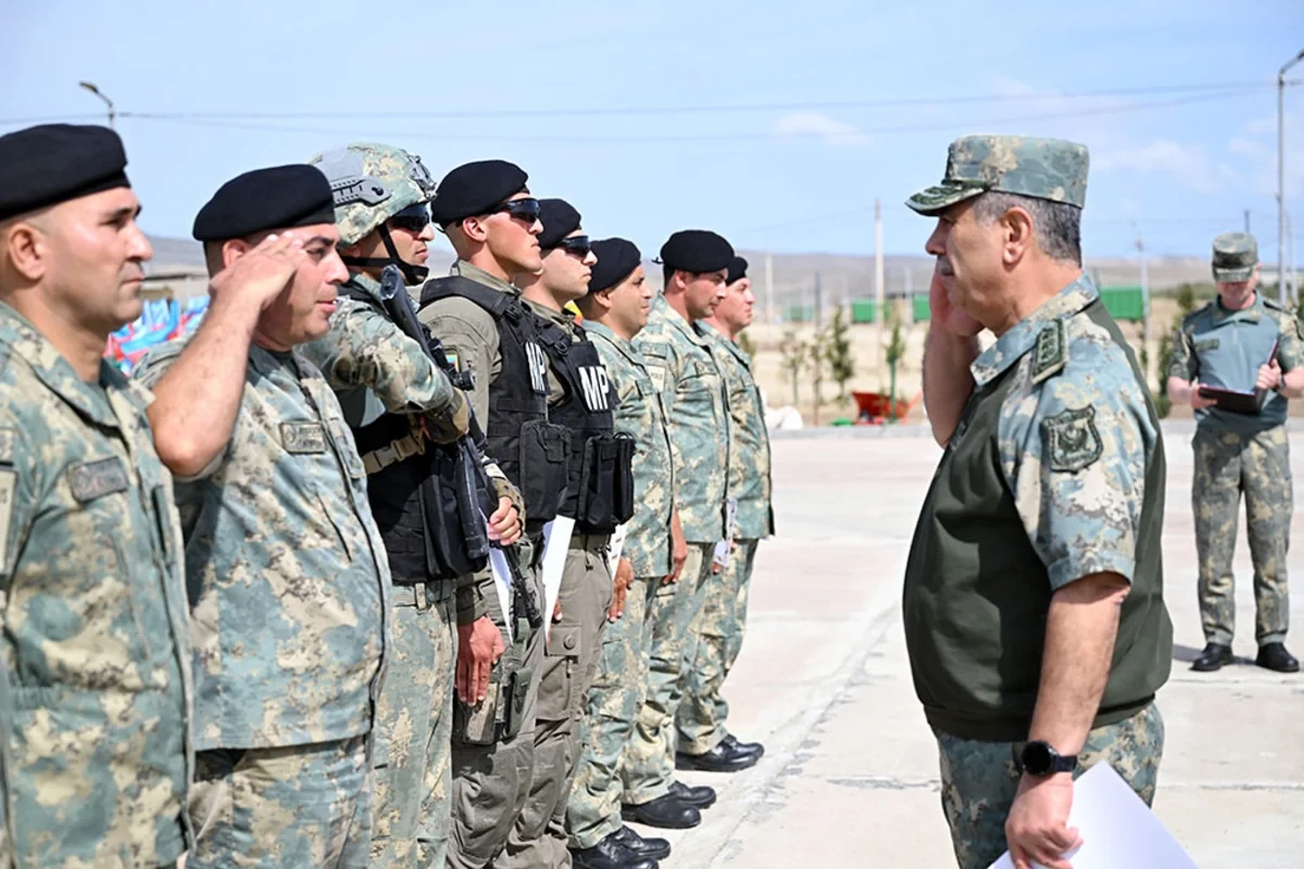 Закир Гасанов понаблюдал за процессом боевой подготовки военной полиции
