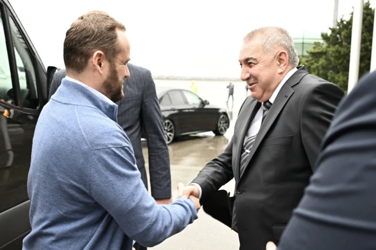 Заместитель премьер-министра Украины прибыл с визитом в Азербайджан