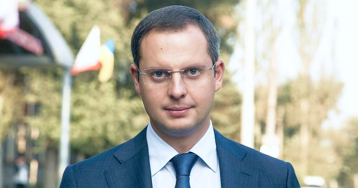 Замглавы офиса Зеленского уходит в отставку