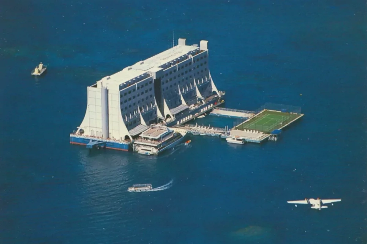 Затонувшая мечта: история первого в мире плавучего отеля, который никто не спас