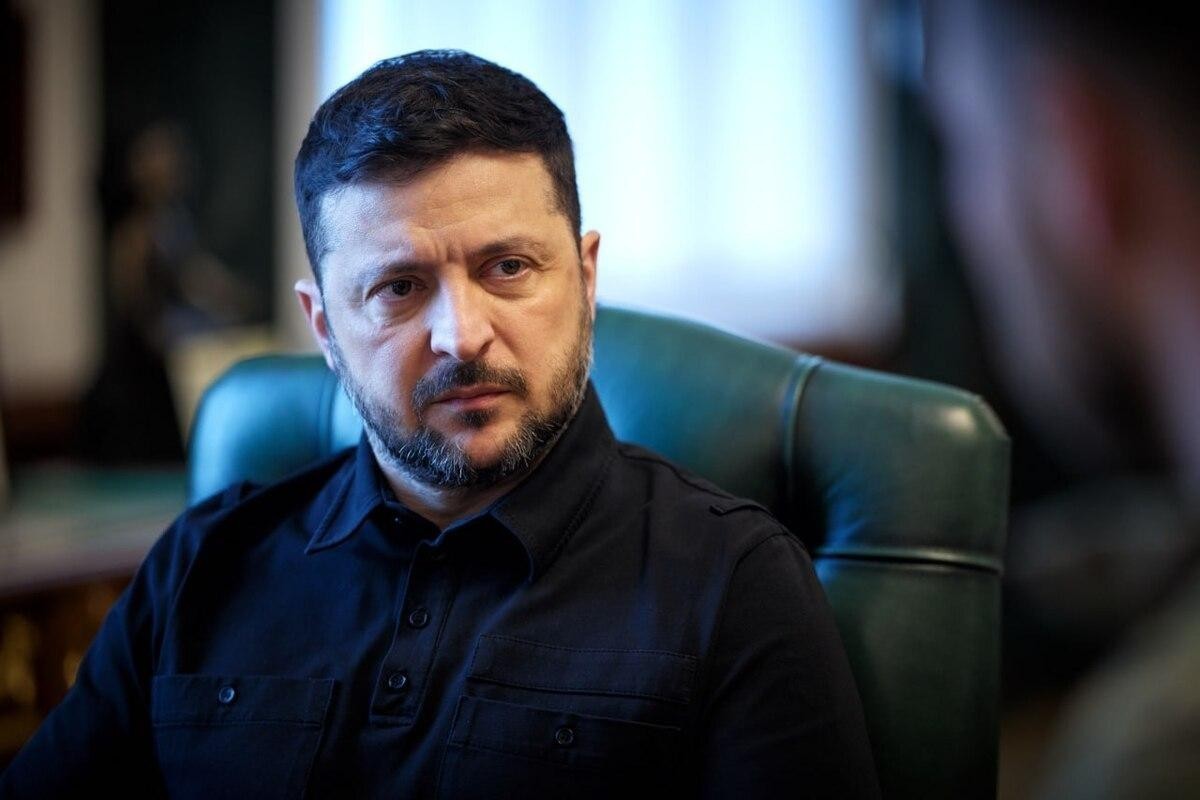 Зеленский ответил на предложение Путина о прекращении огня 9 мая