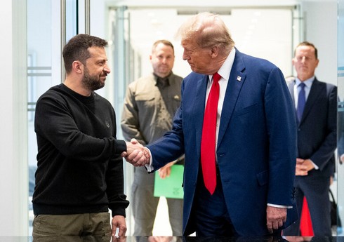 Зеленский поздравил Трампа с победой на выборах