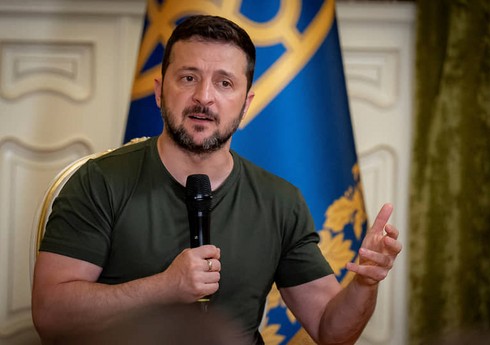 Зеленский: США не останавливали помощь Украине
