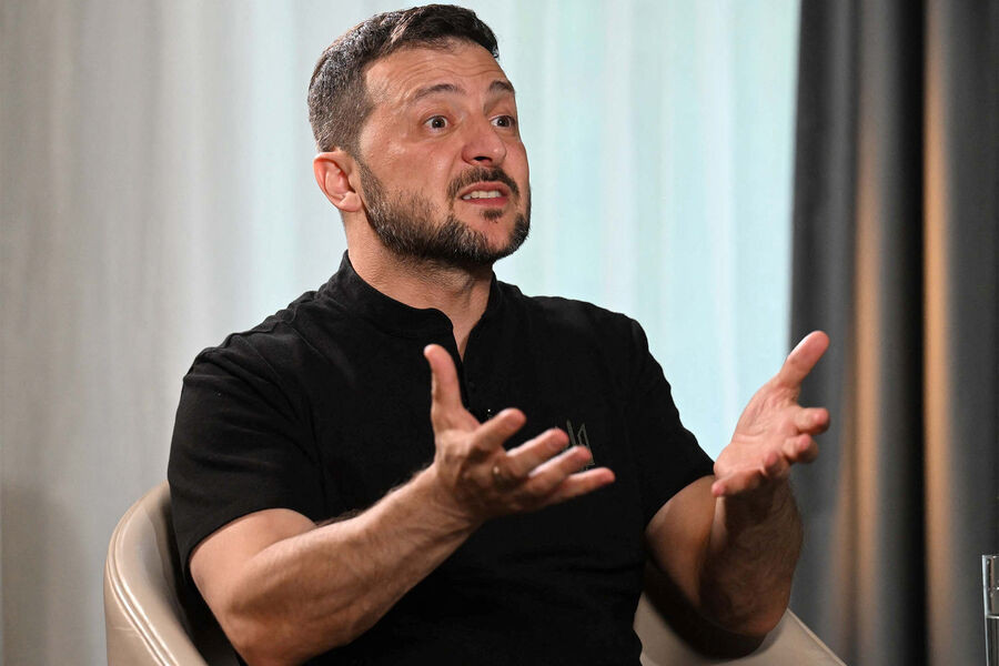 Зеленский: США втрое сократили поставки ракет к РСЗО HIMARS